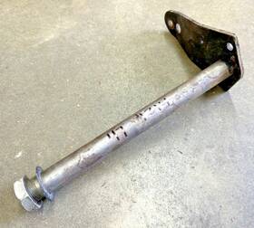 47-4214 Bsa 441 Swingarm Spindle