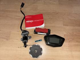 40610584a Ducati Hypermotard 1100 S 2008 Oem Dash Key Switch Dp Ecu Fuel Cap