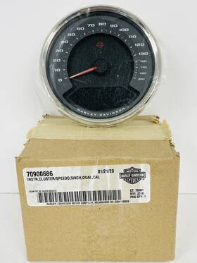 70900686 Harley-davidson New Genuine Speedo - Kilometers Only