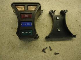 37610-ma1-008 Honda 81-1983 Gl500 Silverwing Meter Pilot Light Box Dash Housing Case Cover Oem