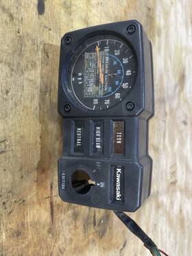 25005-1135 Kawasaki 2000 Ke 100 Speedometer Meter Gauge