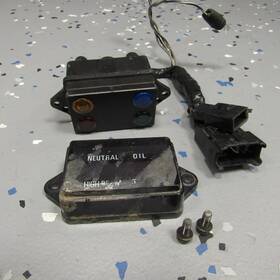 Suzuki 36380-17c20 Indicator Light Housing With Wires Pilot Lamp Box Loom 88-92 Gsxr 750 Gsxr750