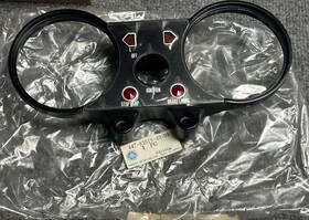 447-83519-40-98 Yamaha Nos 1974-75 Tx650 Xs650 Top Guage Cover