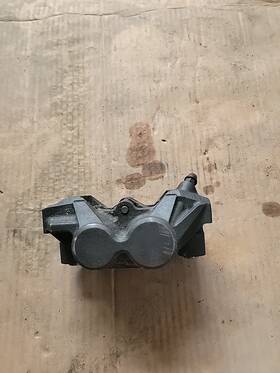 5vy-2580t-00 Yamaha Oem Left Front Brake Caliper - 2004-2006 Yzfr1 R1